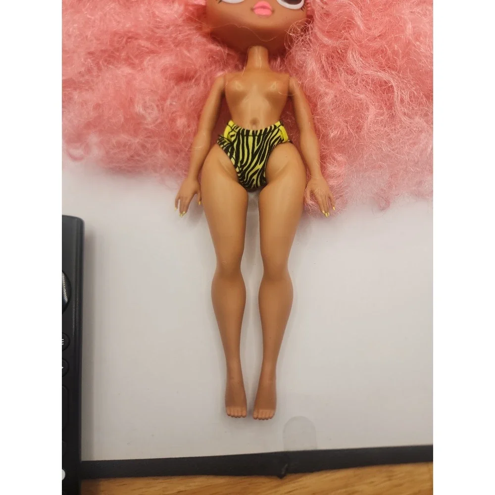 MGA LOL Surprise OMG Swim Paradise VIP Doll